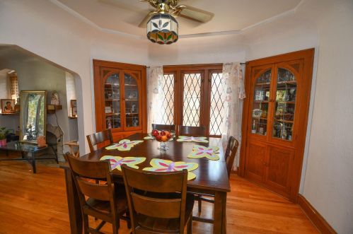 3233 26th St, Milwaukee, WI 53215-4422