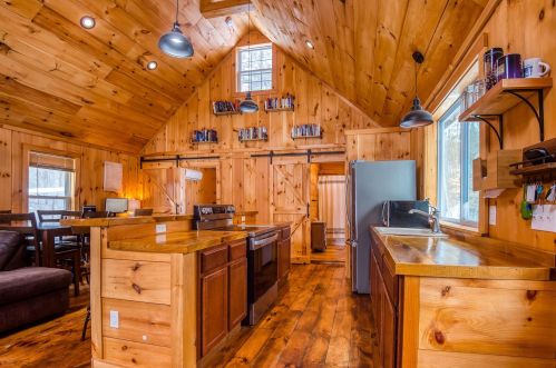 67 Riverhill Ave, Concord NH  03303-1542 exterior