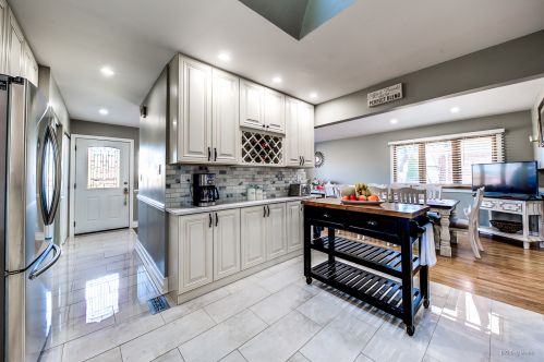 4905 124 St, Chicago IL 60628-7240 exterior