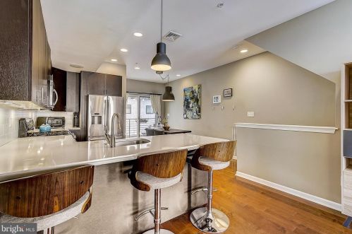 1333 Howard St, Philadelphia PA 19122-3209 exterior