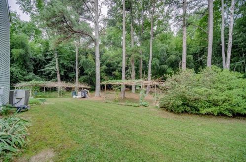 2634 Meadow Bend Ct, Duluth GA 30096-6037 exterior