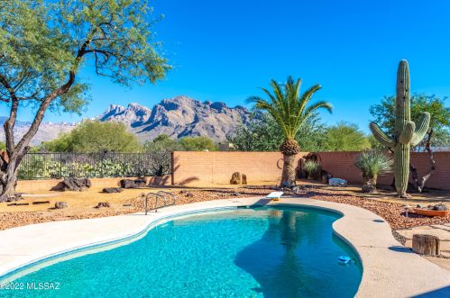 9360 Raleigh Dr, Tucson AZ 85704-3633 exterior