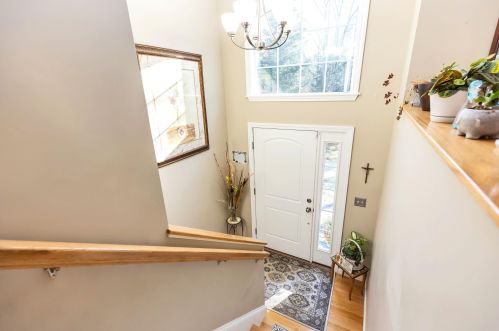 102 Bog Rd, Concord NH 03303-1008 exterior