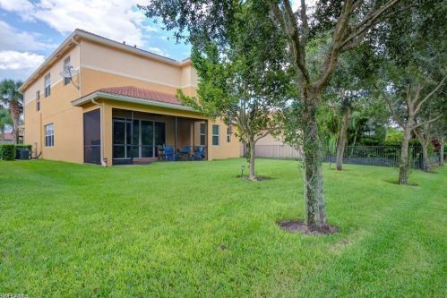 6606 Marbella Dr, Naples FL 34105-5040 exterior