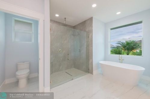 2470 Webster Ln, Fort Pierce FL 34953-5751 exterior