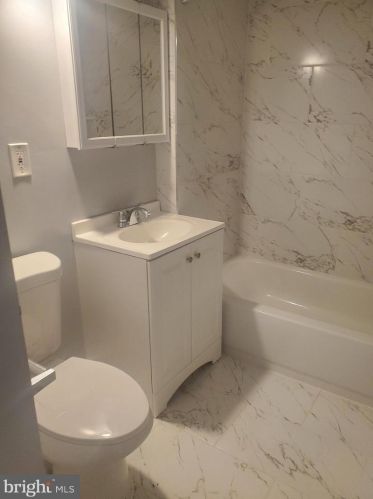 2004 38th St, Washington DC 20020-2436 exterior