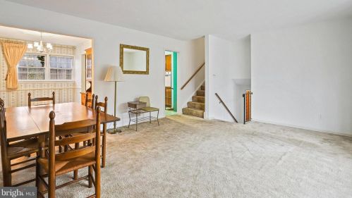 5205 6th Pl, Arlington, VA 22204-1229