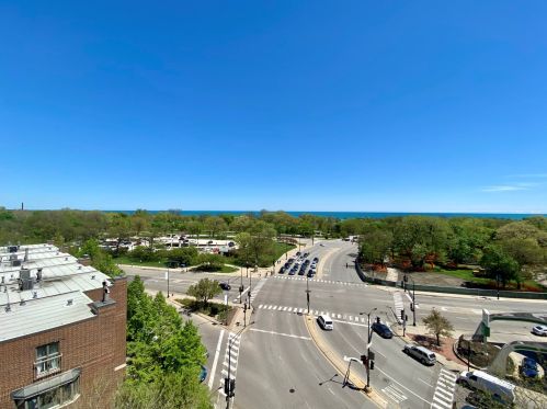 1660 La Salle St, Chicago IL  exterior