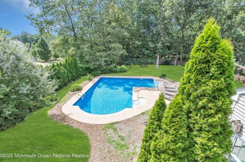 38 Bridgewater Ct, Jackson Twp NJ 08527-4030 exterior