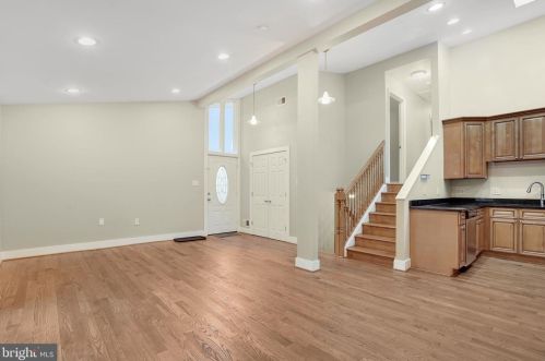 2811 Joseph Makell Ct, Alexandria VA 22306-2840 exterior