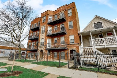 4155 Bernard St, Chicago IL 60618-2205 exterior