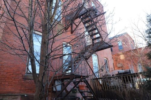 44 Mattoon St, Springfield MA 01105-2580 exterior