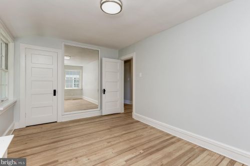 3912 Blackthorn St, Bethesda MD 20815-5056 exterior