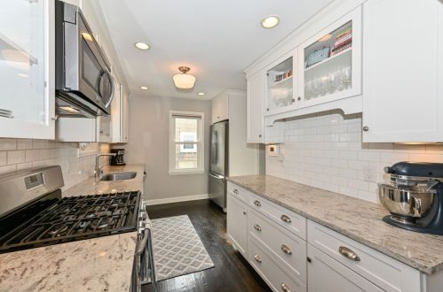 4634 Idlewild Ave, Milwaukee WI 53211-1039 exterior