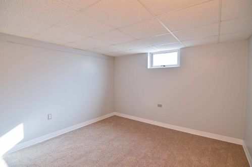 2716 Florida Ave, Waukegan IL 60087-4536 exterior