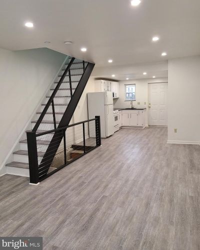 2035 Manton St, Philadelphia PA  19146-4327 exterior