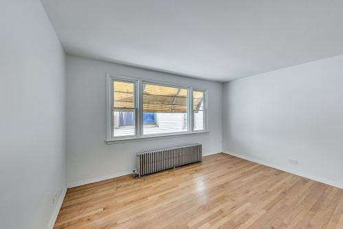 1719 Melvina Ave, Chicago IL 60646-1123 exterior