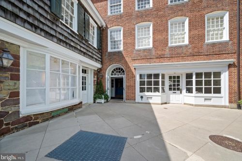 25 Palmer Sq, Princeton, NJ 08540-3727