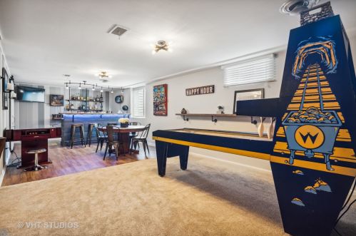 520 Pr Ave, Naperville IL 60540-6716 exterior