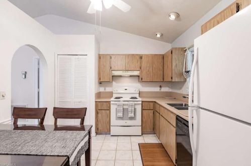 3770 25 Ave, Naples FL 34120-4367 exterior