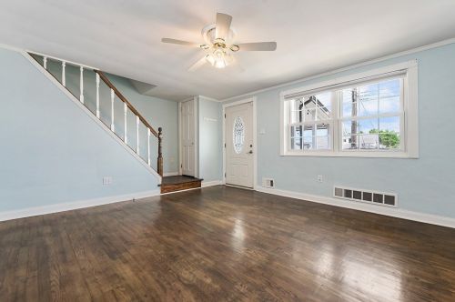 2723 Connecticut Ave, Pittsburgh, PA 15216-1932