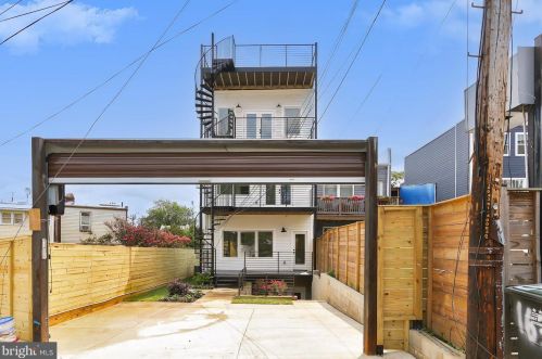 1638 Trinidad Ave, Washington DC 20002-2706 exterior