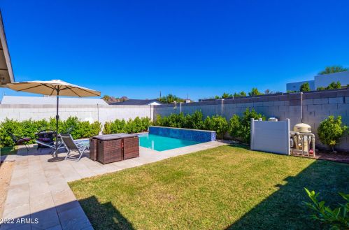 7747 13th St, Phoenix AZ  85020-4224 exterior