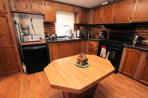 446 Courtland Ln, Meskegon MI 49442-2913 exterior