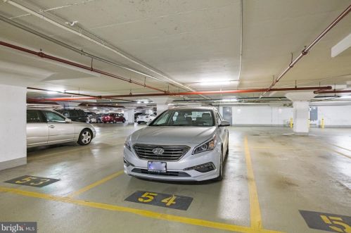 4201 Cathedral Ave, Washington DC  20016-4901 exterior