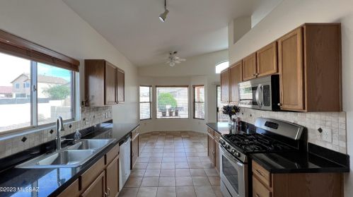 5756 Cortaro Crossing Dr, Tucson AZ  85742-8128 exterior