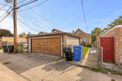 8450 Paulina St, Chicago IL 60620-4744 exterior