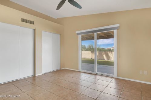 9401 Albatross Dr, Tucson AZ 85742-5126 exterior