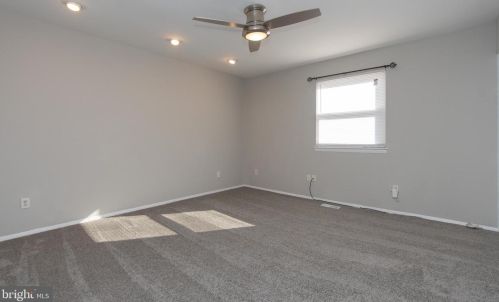 439 Ingram Ct, Glen Burnie MD 21061-6126 exterior