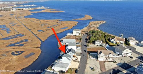 220 Bay Dr, Berkeley Township NJ 08721-3119 exterior