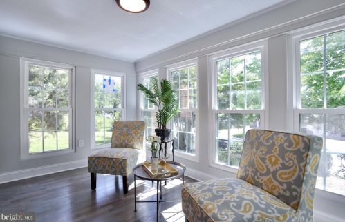 201 University Blvd, Silver Spring MD  20901-1945 exterior