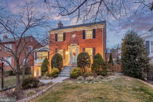 703 Forest Glen Rd, Silver Spring, MD 20901-2211