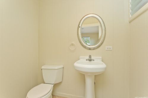 1904 Iwi Way, Honolulu HI 96816-3908 exterior