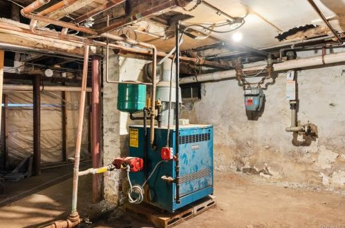 214 Prospect Ave, Mount Vernon NY 10550-2349 exterior