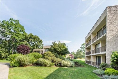 150 Overlook Ave, Peekskill, NY 10566-3009