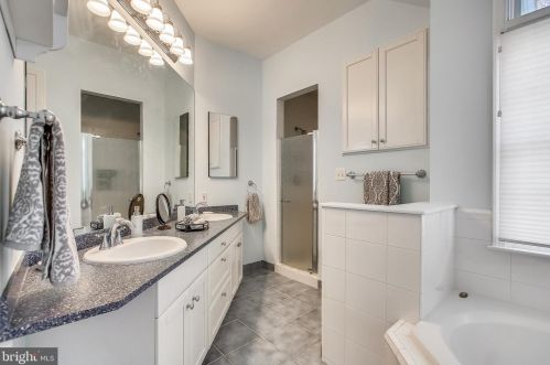 311 Kentucky Ave, Alexandria VA 22305 exterior