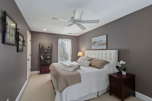 2332 Divot Dr, Saint Louis MO 63131-3240 exterior