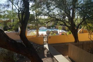 5803 Camino Esplendora, Tucson AZ  85718-4550 exterior