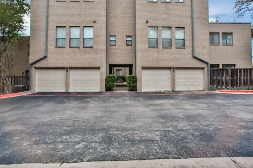 611 45th St, Austin TX 78751-3238 exterior