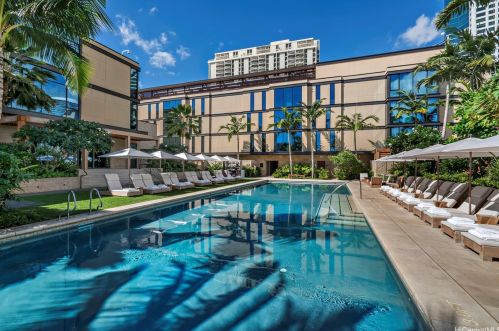 1388 Ala Moana Blvd, Honolulu HI  96814 exterior