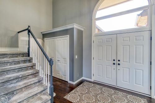 52411 Westcreek Dr, Macomb Township, MI 48042-2965