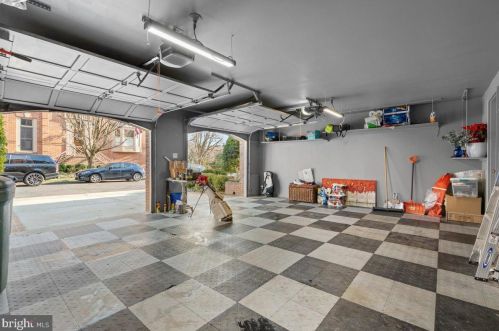 1544 Hampton Hill Cir, Mc Lean VA  22101-6021 exterior