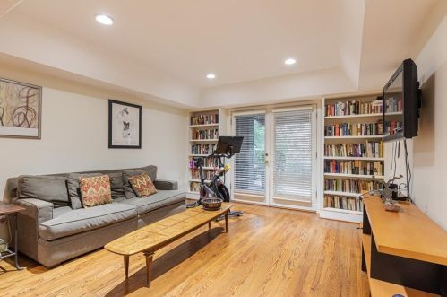 33 Camden Rd, Atlanta GA  30309-1507 exterior