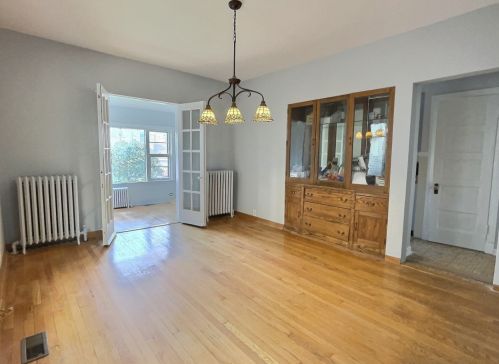 4832 Bernard St, Chicago IL 60625-5414 exterior