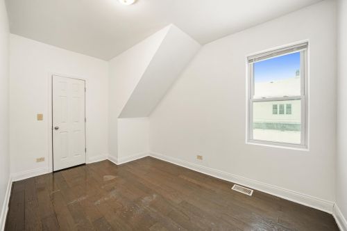 5221 Carpenter St, Chicago IL 60621-1414 exterior