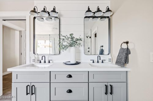 4225 34th Pl, Phoenix AZ  85018-4737 exterior